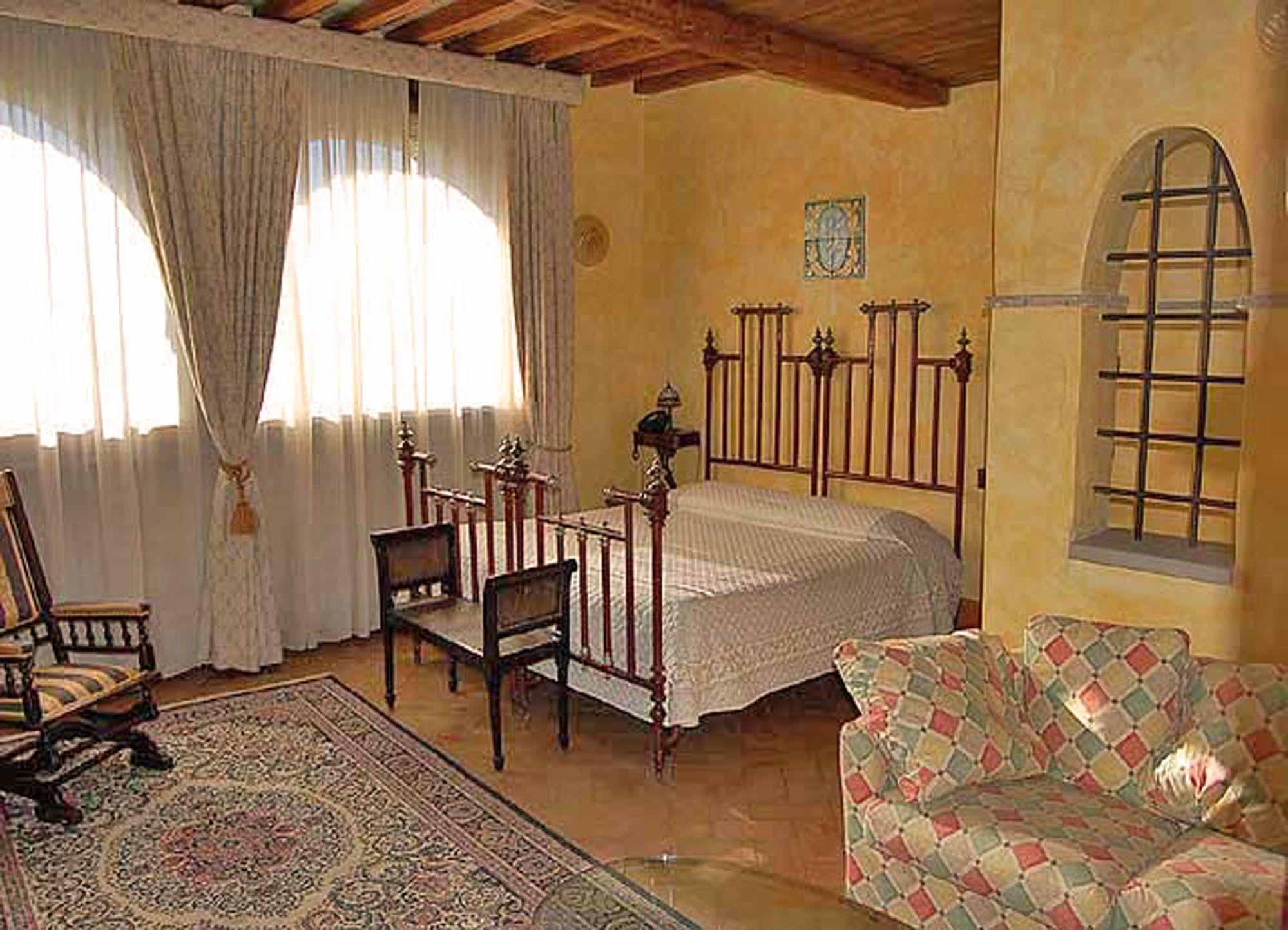 Residenza D'Epoca Il Biribino Hotel ชิตตา ดิ กัสเตลโล ภายนอก รูปภาพ